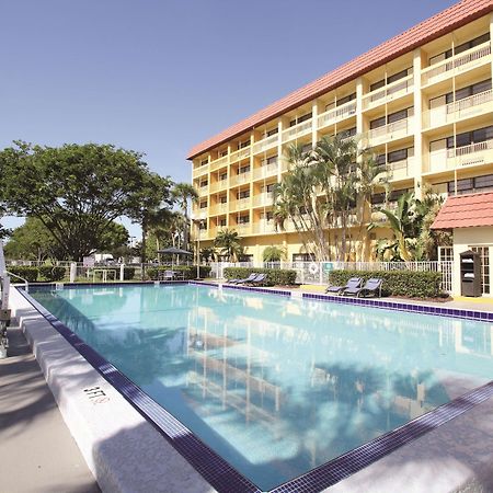 La Quinta By Wyndham Coral Springs University Dr Exterior photo